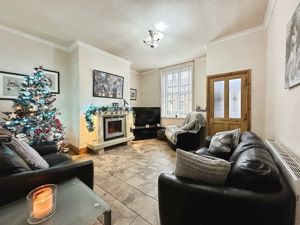 Lounge- click for photo gallery